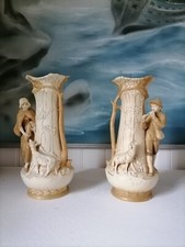 Royal Dux paire de vases en porcelaine polychrome Art Nouveau: Bergère & berger