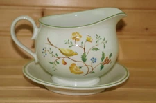Noritake Lineage Gravy Boat or Sauce Bowl with Attached Underplate, 6"