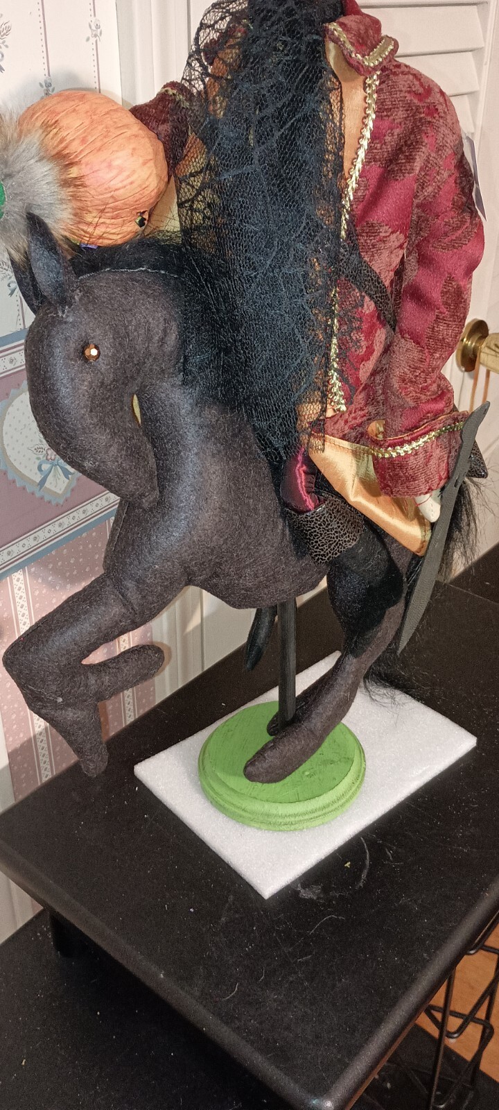 GALLERIE II-22" FLORENCE LEA -ANDRE HEADLESS HORSEMAN ART DOLL-2022-NEW