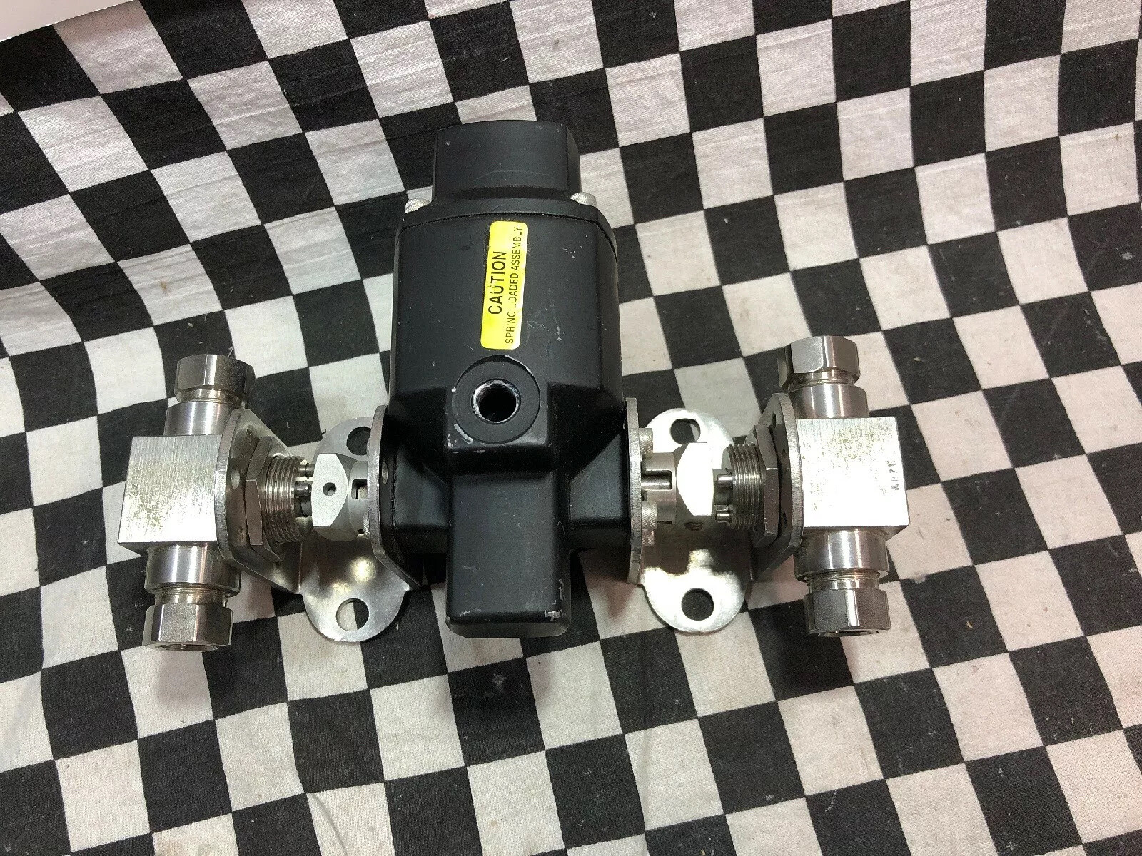 SWAGELOK Pneumatic Spring Return Double Actuator 90°, MS131SR & SS