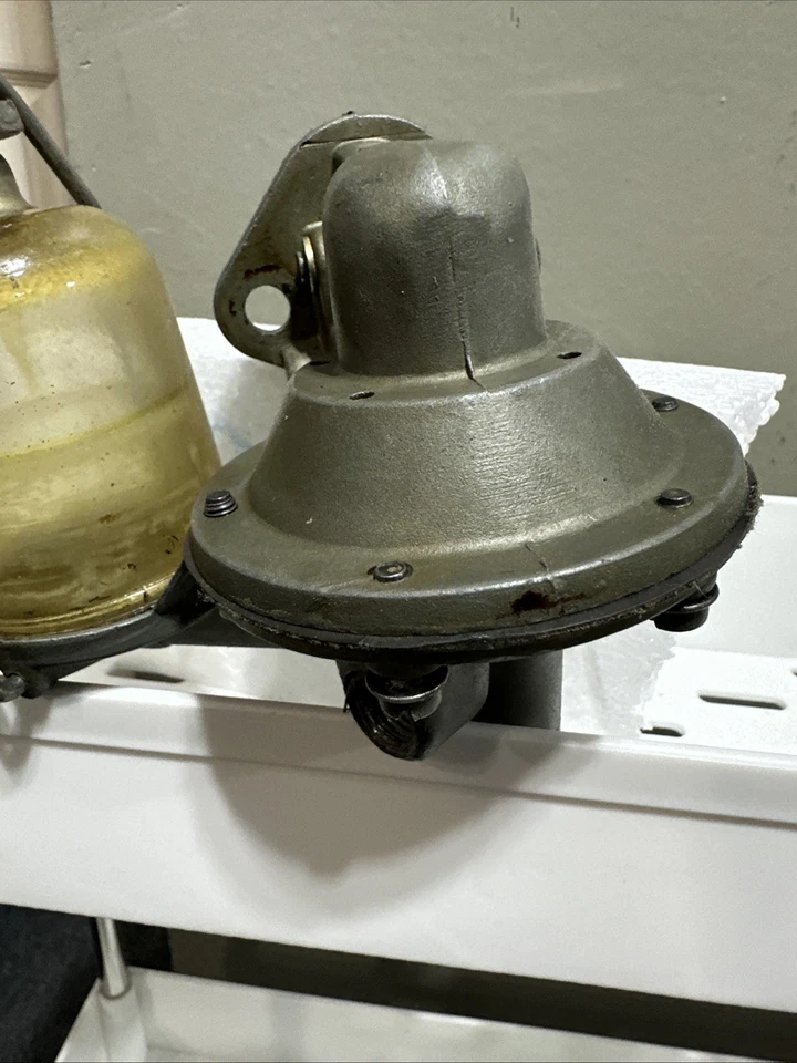 Винтажный Lincoln или Ford? Топливный насос с плоской головкой, как есть, 50-е? - Изображение 2 из 4