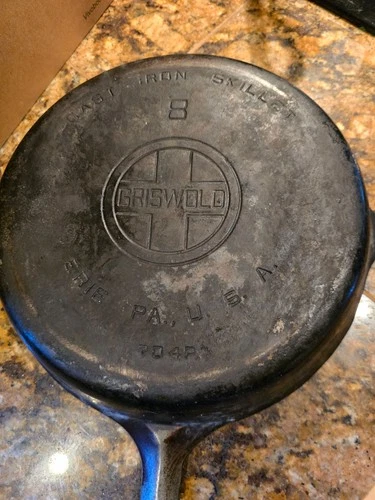 Vintage Griswold No. 8 Cast Iron Skillet Model 704P Large Block Logo