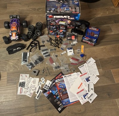 TRAXXAS E-Revo VXL Brushless 1/16 mit viel Zubehör