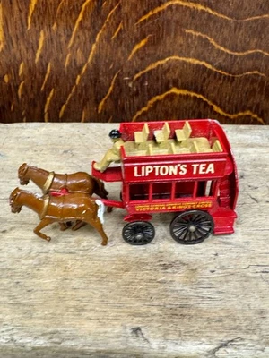 Vintage Lesney No 12 Diecast Model Horse Drawn Omnibus (Liptons Tea) VGC - Image 1 of 4