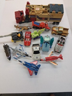 Huge Mix Lot Of Transformers Action Figures Some Old Some Incomplete VERY COOL