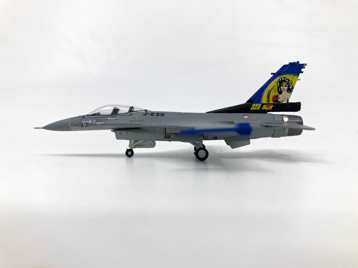 M-SERIES Hogan Wings 1/200 F-16B/D ファルコン Hogan Wings 6092 - F-16 Fighting Falcon Diecast Model, USAF