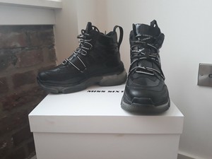 miss sixty trainers