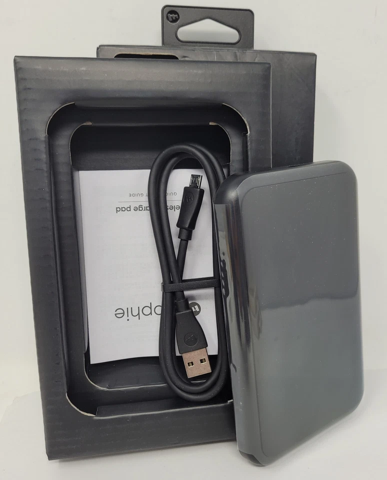 Base de almohadilla de carga inalámbrica Mophie 5W Charge Force, con certificación Qi, negra Foto 4 de 4