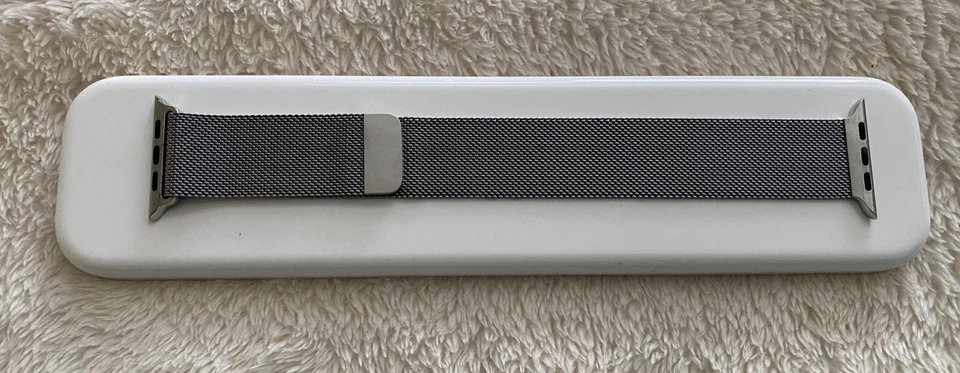 Gebraucht Apple Uhr 42mm 44mm Milanese Band Nur Mj5f2zm/A Groß Zustand - Bild 2 von 3