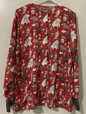 SCRUB UNIFORM TOP    Butter Soft Brand    SMALL   Winter Animals    SNAPS    EUC