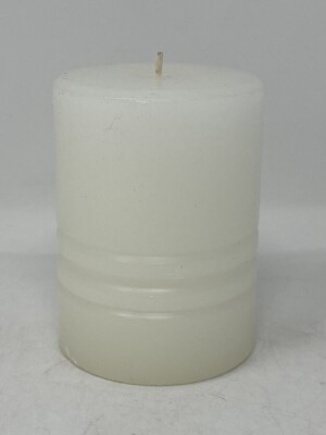 The Thymes Limited IRIS Candle Only New 4  Tall 2 3/4  Wide