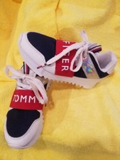 TOMMY HILFIGER UNISEX KIDS LESLEE JOGGER SNEAKERS SIZE US 1 40