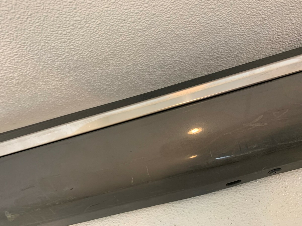 GM Left Driver Side Skirt Rocker Panel 25926272 AKN82101 Match 