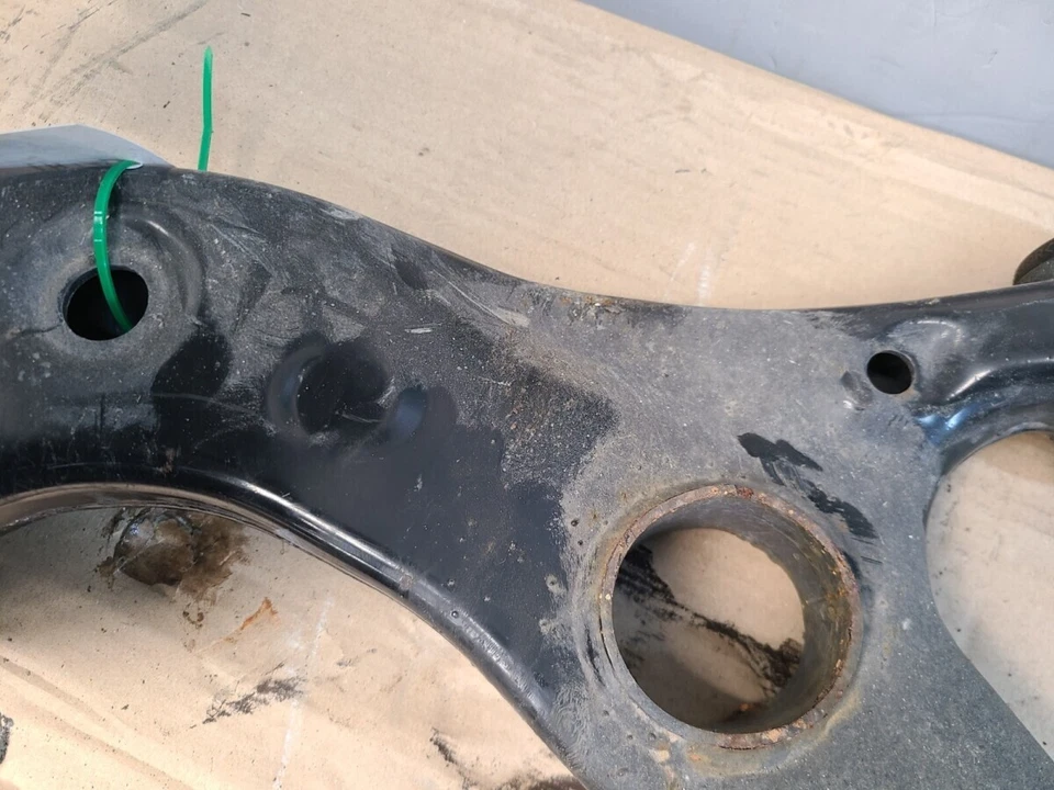 LEXUS UX 250 F Front Left control arm hub suspension 48520-76360,1a19824-b - Image 4 of 4