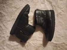 🎀 Bottines fourrées UGG 👢  taille 39/39, 5🎀