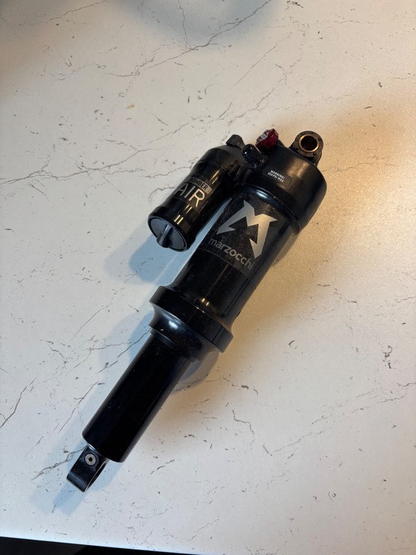 Marzocchi Bomber Air 230 x 65mm