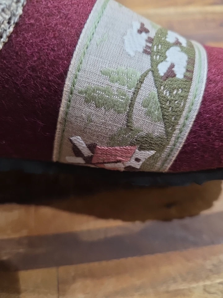 Zuecos sin cordones Birki's By Birkenstock Storytelling para mujer talla 37 EE. UU. 6 granates  Foto 4 de 4