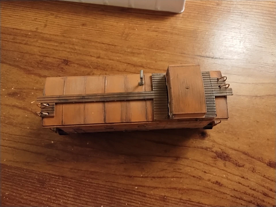 Walthers Platinum 932-7515 Caboose Denver & Rio Grande #01435 *Custom Weathered* - Image 4 of 4