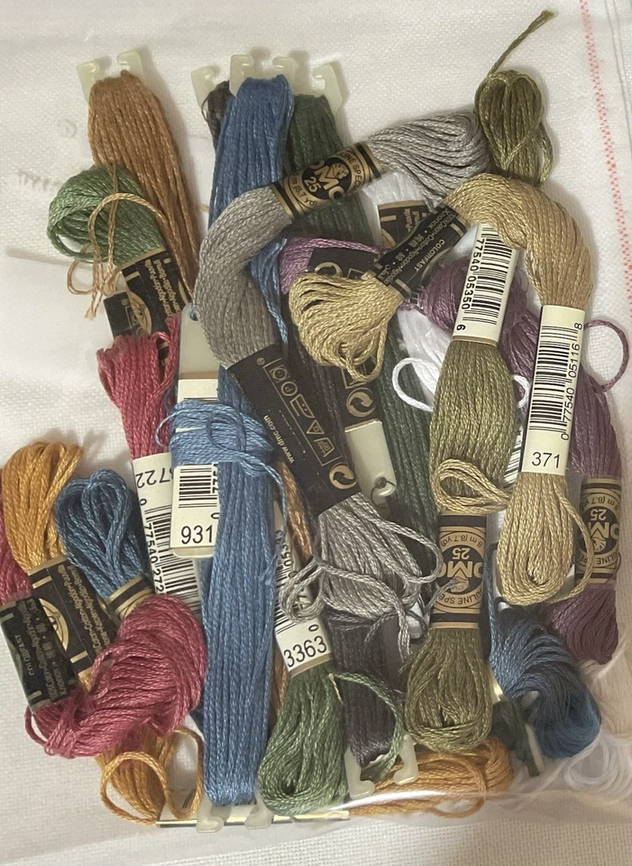 The Prairie Schooler Cross Stitch Chart Garden Beasties Linen Thread New - Image 4 of 4