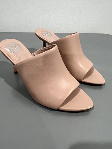 Vince Camuto Women's Shoes, Size 6 Medium Never Worn, Color Pale Peony