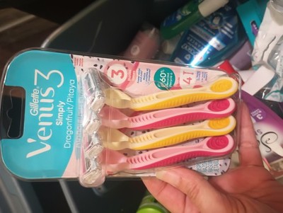 Razors- Take A Look -Pick What you Want, -Many of each item Will bundle 