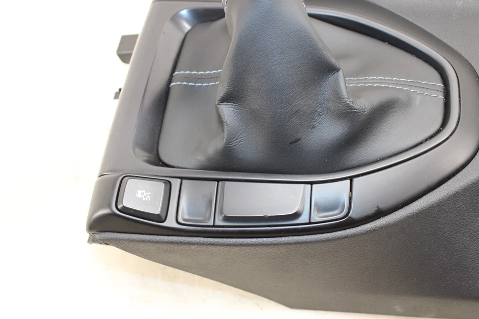 Центральная консоль в сборе 2019-2022 Hyundai Veloster N M/T от оригинального производителя LF123 - Изображение 2 из 4