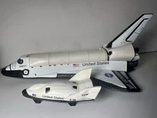 Space Shuttle Atlantis 2 /300 Scale Diecast Metal Model 7"
