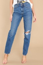 Levis 80s Mom Jeans Womens 28x30 Medium Wash Tapered Leg A35060004