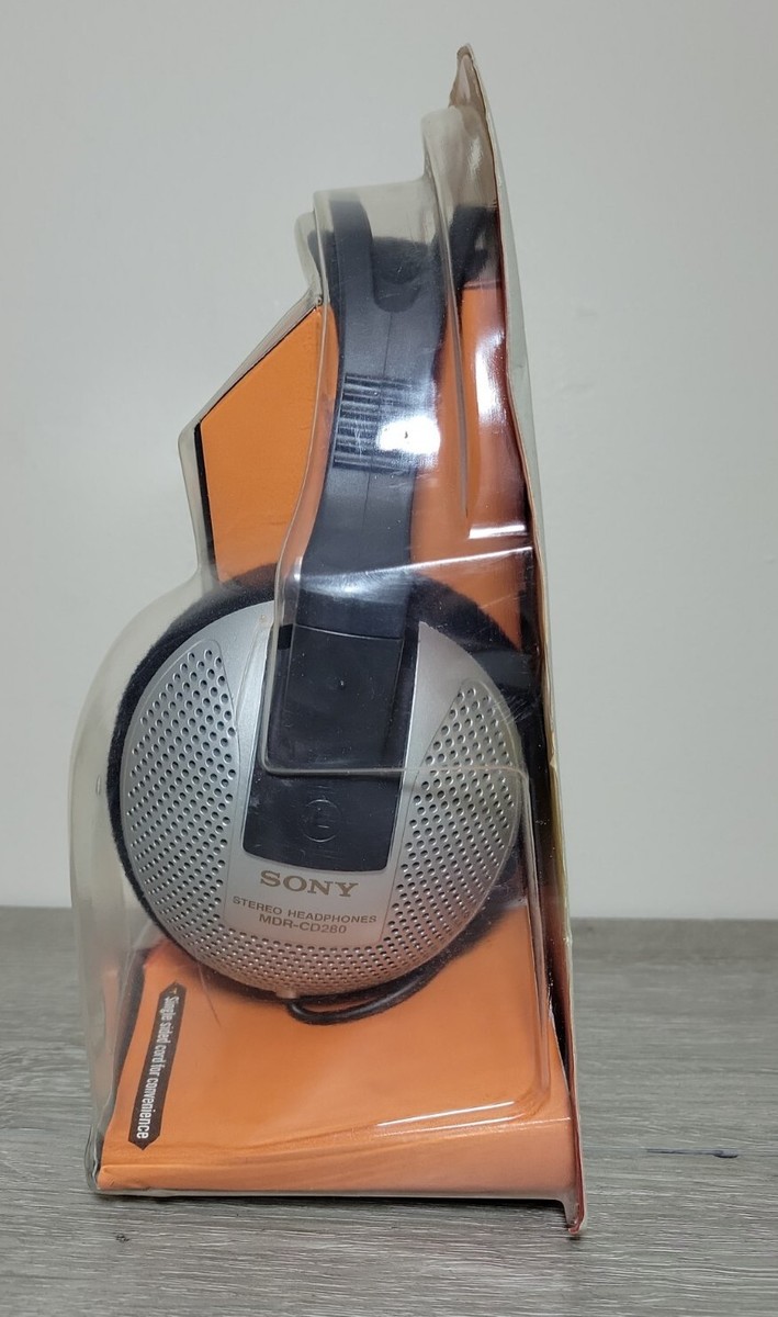 Vintage Silver Sony Stereo Headphones MDR-CD280 Wired NIB Vintage Silver Sony Stereo Headphones MDR-CD280 Wired NIB