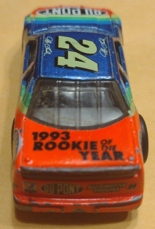 1993 Rookie Of The Year Jeff Gordon #24 Dupont 1:66 Matchbox Chevy Lumina Rare - Image 3 of 4