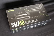SHURE SM7dB Mic BOXED and EXCELLENT condition, incl Gator quick release