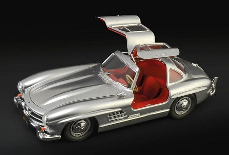 ITALERI メルセデス・ベンツ 300 SL CABRIO 1/16 1/16 Mercedes-Benz 300 SL Cabriolet by Italeri - Model Cars