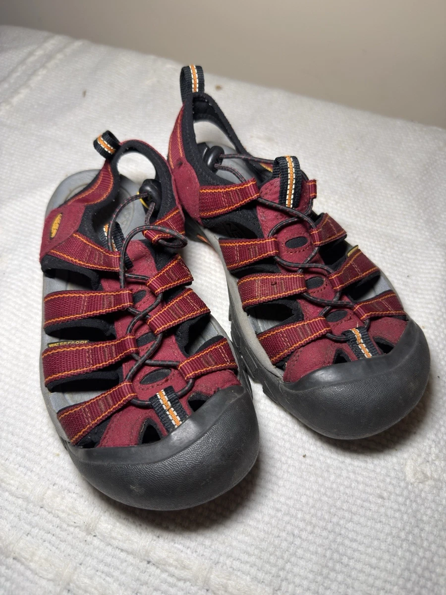 Keen Charcoal and Red Men’s Closed-Toe Sport Sandals KEEN Red Sandals for Men for sale | eBay main image 3