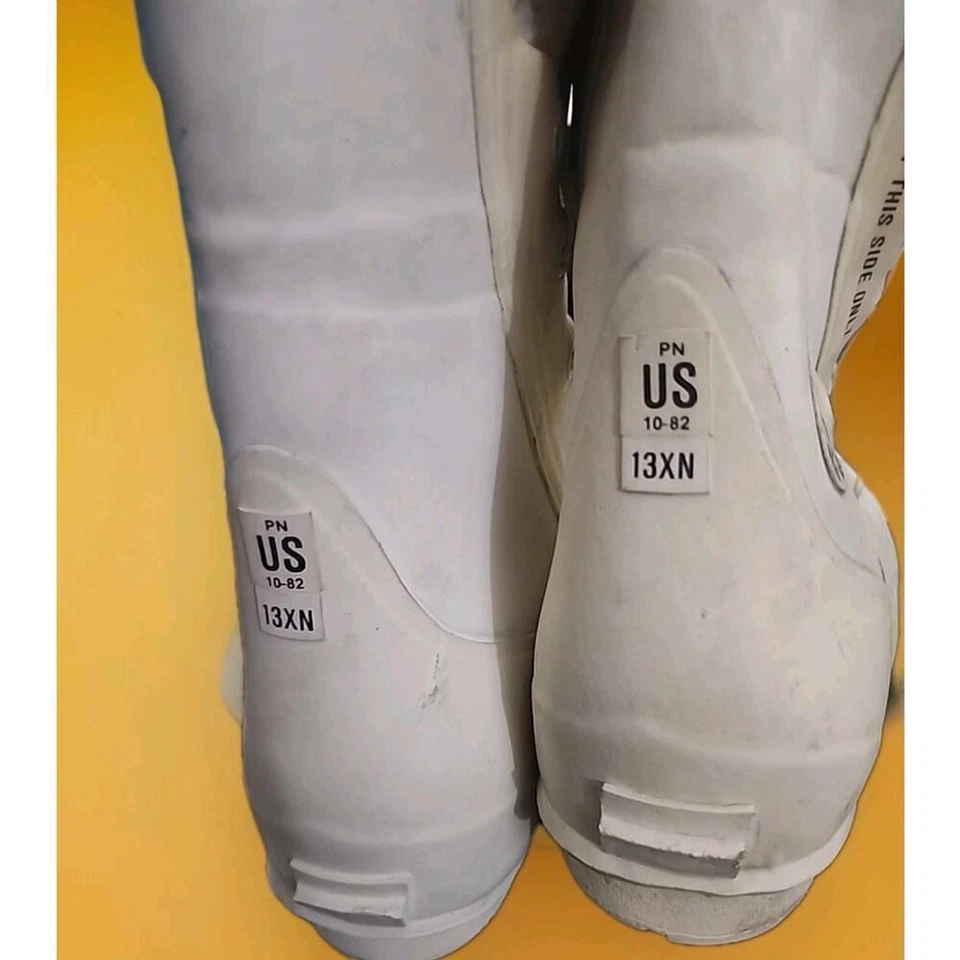 Botas de conejito de clima frío extremo militares de Estados Unidos 1982 vintage aerotransportadas blancas 13 XN Foto 4 de 4