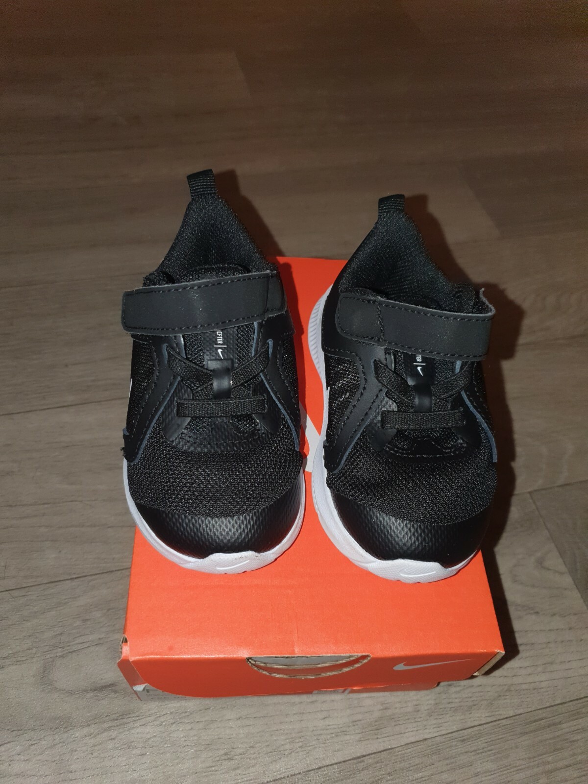 infant boys nike trainers