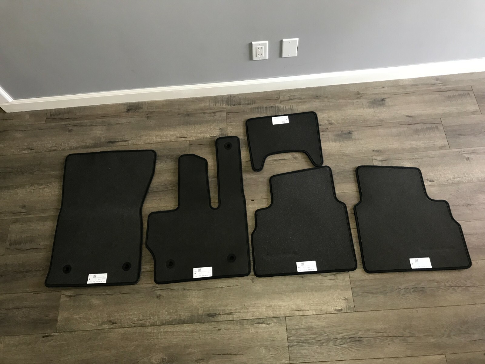 MERCEDES BENZ G CLASS AMG G WAGON INTERIOR FLOOR CARPET SET OEM 