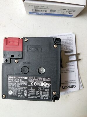 1pc Brand New in Box D4NL-2FFA-B Guard Lock Safety Door Switch