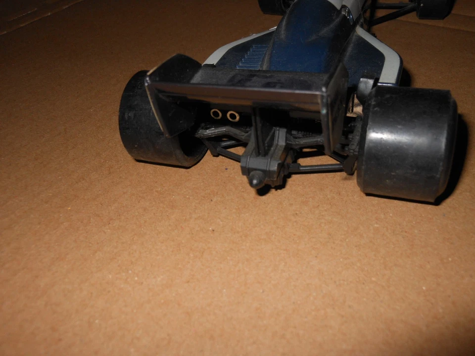 Burago scala 1/24 6104 - F1 Brabham BT 52 Turbo #7 Olivetti - Blu/Bianco - Immagine 3 di 4