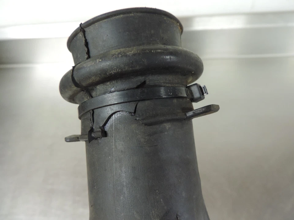 Polaris Trail Boss 350L 1993 4x4 tubo de admisión embrague conducto de salida de admisión Foto 4 de 4