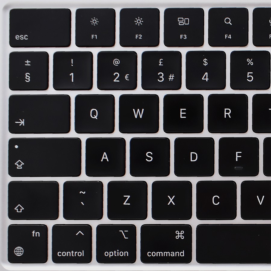MacBook Pro de 14.2" con chip M3 de Apple, modelo 2023, versión británica, 90%+ de batería, 8GB/1TB SSD (gris), A2918, con garantía, imagen 3