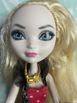Monster High Ever After Mirror Beach Apple White Snow White Daughter