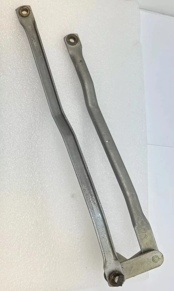 Contraeje de eslabón limpiaparabrisas Plymouth Cambridge 1951-1952 1479947 Nuevo de Lote Antiguo Foto 3 de 3