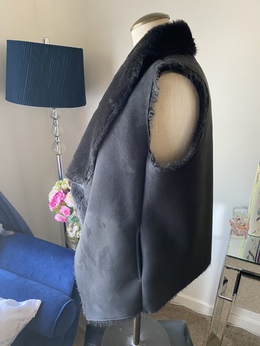 Womens Live a little Faux Fur Vest Black Size M - Picture 5 of 10
