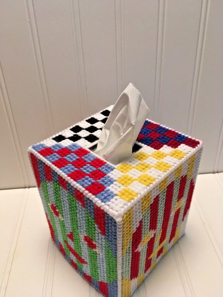 Funda de tejido Artful Faces multicolor inspirada en dusen Phyllis cuadrada tamaño boutique Foto 3 de 3