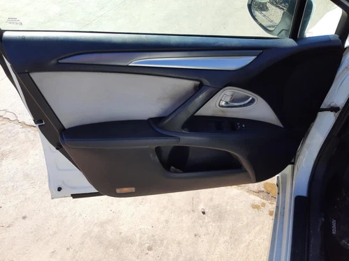 8273005J70 Caja Reles/Fusibles para TOYOTA AVENSIS TOURING SPORTS (T27) 8623261 - Imagen 8 de 10