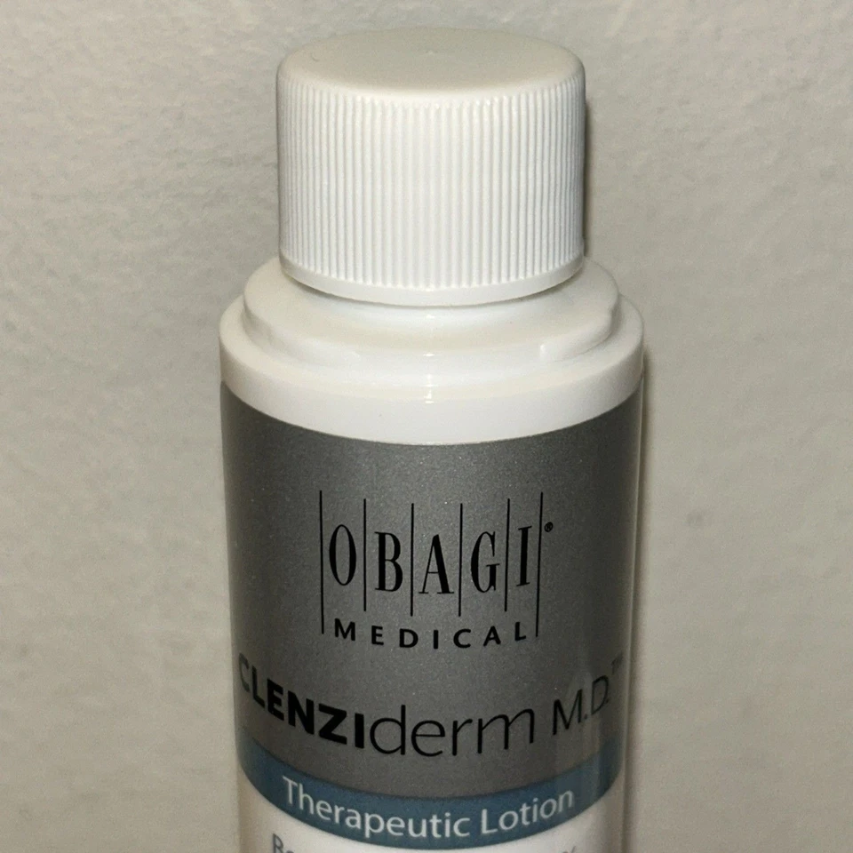 Loción terapéutica para el tratamiento del acné Obagi Clenziderm BPO 5% MD 1,6 OZ exp. 12/2027 Foto 2 de 4