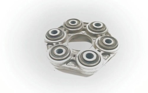 BMW 3 F30, F80 Propshaft Rubber Coupling 7605629 3.00 Diesel 2013 33685213