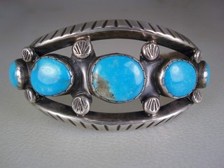 HEFTY OLD NAVAJO STERLING SILVER & 5 MORENCI TURQUOISE ROW BRACELET