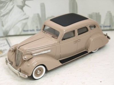 Brooklin Models BRK.148 1935 Nash Ambassador Eight Saloon.