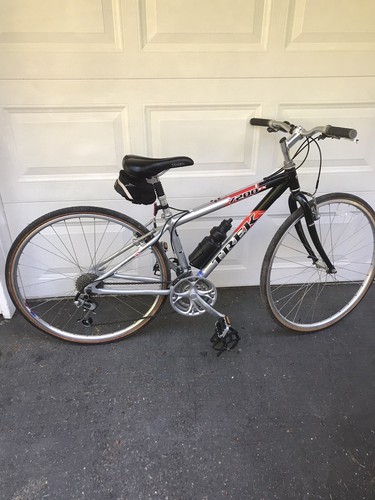 Trek 7200 FX Hybrid Road Bike Black 